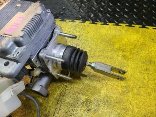 Главный тормозной цилиндр LEXUS NX300H AYZ15 2AR-FXE 47050-78070, 47210-78070 3 ракурс