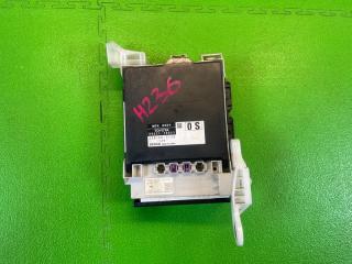 Блок предохранителей TOYOTA C-HR NGX50 8NR-FTS 82730-10010-B, 82730-10010 1 ракурс Блок предохранителей TOYOTA C-HR NGX50 8NR-FTS 82730-10010-B, 82730-10010 1 ракурс