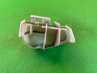 Крепление бампера левое заднее TOYOTA VITZ KSP130 1KR-FE 52156-52121 1 ракурс
