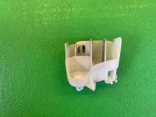 Крепление бампера левое заднее TOYOTA VITZ KSP130 1KR-FE 52156-52121 3 ракурс