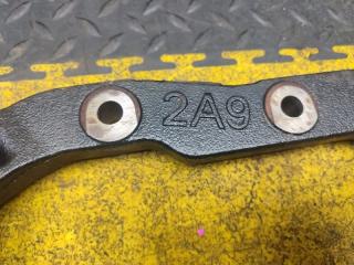 Крепление редуктора заднее LEXUS NX300H AYZ15 2AR-FXE 52391-48110 5 ракурс