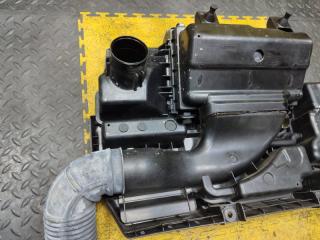 Корпус воздушного фильтра SUZUKI SX4 S-CROSS YB22S M16A 61ma01 5 ракурс