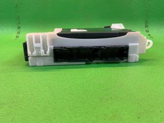 Блок предохранителей TOYOTA C-HR ZYX10 2ZR-FXE 89221-10020, 238000-5760 4 ракурс Блок предохранителей TOYOTA C-HR ZYX10 2ZR-FXE 89221-10020, 238000-5760 4 ракурс