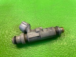 Инжектор TOYOTA MARK II JZX110 1JZ-GE 28250-46070 3 ракурс