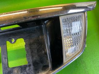 Вставка между стопов задняя TOYOTA CROWN MAJESTA UZS207 3UZ-FE 7680130060 4 ракурс