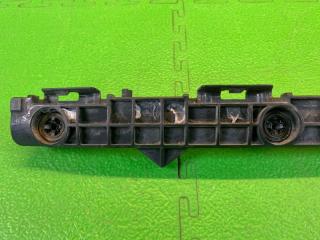 Крепление бампера правое заднее TOYOTA COROLLA FIELDER NZE144 1NZ-FE 52575-13060 2 ракурс