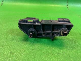 Крепление бампера правое заднее TOYOTA COROLLA FIELDER NZE144 1NZ-FE 52562-13060 3 ракурс