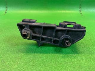 Крепление бампера левое заднее TOYOTA COROLLA FIELDER NZE144 1NZ-FE 52563-13030 3 ракурс