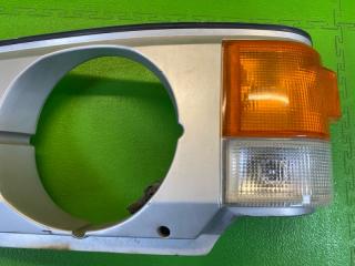 Габарит передний левый NISSAN VANETTE C22 A15 Габарит передний левый NISSAN VANETTE C22 A15