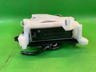 Блок предохранителей TOYOTA HARRIER AXUH80 A25A-FXS 82730-48Q40 3 ракурс Блок предохранителей TOYOTA HARRIER AXUH80 A25A-FXS 82730-48Q40 3 ракурс