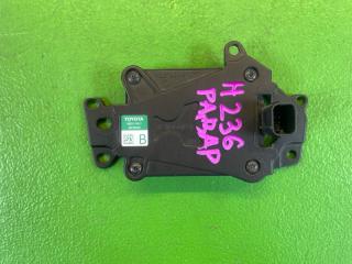 Радар-детектор TOYOTA C-HR ZYX10 2ZR-FXE 88210-0W010 2 ракурс