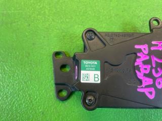 Радар-детектор TOYOTA C-HR ZYX10 2ZR-FXE 88210-0W010 3 ракурс