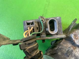 Туманка передняя TOYOTA CROWN MAJESTA UZS187 3UZ-FE P4942 3 ракурс