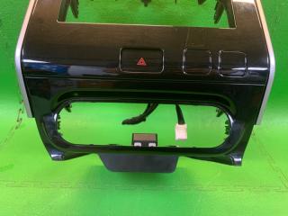 Консоль магнитофона NISSAN SERENA C27 MR20-DD 682605TA0A, 682U25TA0A 4 ракурс