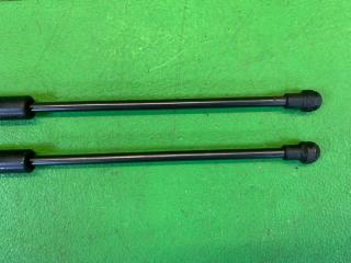 Амортизатор капота передний LEXUS IS350 GSE21 2GR-FSE 53450-0W081, 53440-0W101 3 ракурс