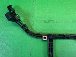 Крепление бампера левое заднее HONDA STEPWGN RP1 L15B 71596TAA003 2 ракурс