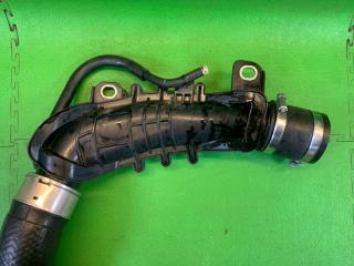 Патрубок турбины MAZDA CX-8 KG2P SH-VPTS 5 ракурс Патрубок турбины MAZDA CX-8 KG2P SH-VPTS 5 ракурс