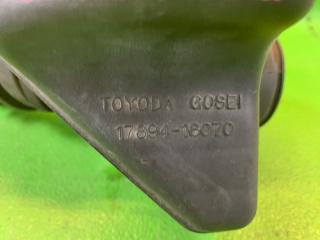 Патрубок воздушного фильтра TOYOTA CORONA AT190 4A-FE 17881-16330, 17894-16070, 17881-16330-A 4 ракурс