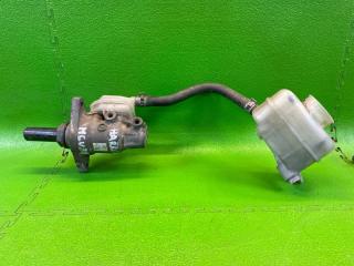 Главный тормозной цилиндр TOYOTA HARRIER 2010