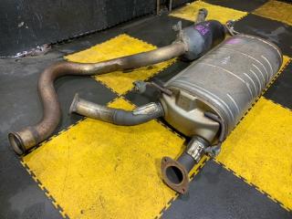 Глушитель TOYOTA LAND CRUISER URJ202 1UR-FE 17430-38551 17420-38110 3 ракурс