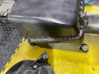 Корпус воздушного фильтра TOYOTA LAND CRUISER UZJ100 2UZ-FE 17700-50170 5 ракурс