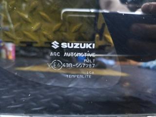 Стекло собачника левое заднее SUZUKI XBEE MN71S K10C 2 ракурс