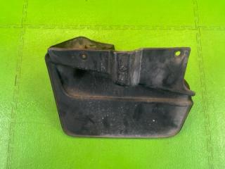 Брызговик правый передний TOYOTA LAND CRUISER UZJ100 2UZ-FE 76621-60070 2 ракурс Брызговик правый передний TOYOTA LAND CRUISER UZJ100 2UZ-FE 76621-60070 2 ракурс