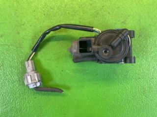 Клапан 4wd NISSAN MAXIMA A32 VQ20DE 87230-05000 3 ракурс Клапан 4wd NISSAN MAXIMA A32 VQ20DE 87230-05000 3 ракурс