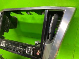 Консоль магнитофона TOYOTA VELLFIRE AGH30 2AR-FE 5 ракурс