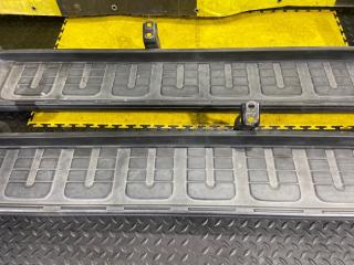 Подножка TOYOTA FJ CRUISER GSJ15 1GR-FE 3 ракурс