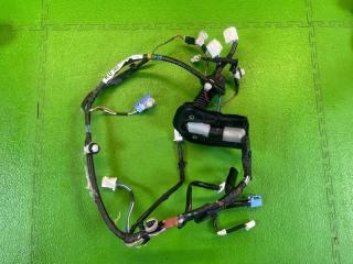 Проводка двери правая задняя TOYOTA LAND CRUISER URJ202 1UR-FE 82153-60410-3 1 ракурс