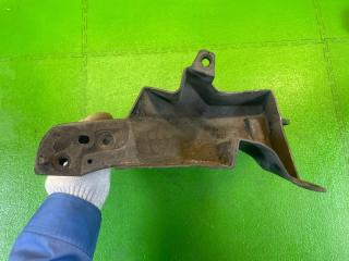 Брызговик правый передний TOYOTA FJ CRUISER GSJ15 1GR-FE 76625-35221 3 ракурс