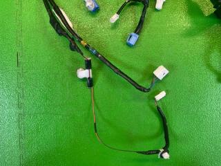 Проводка двери левая задняя TOYOTA LAND CRUISER URJ202 1UR-FE 82154-60230-2 3 ракурс
