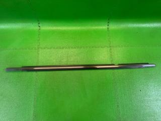 Молдинг стекла левый задний TOYOTA LAND CRUISER URJ202 1UR-FE 7574060080 1 ракурс