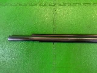 Молдинг стекла левый задний TOYOTA LAND CRUISER URJ202 1UR-FE 7574060080 2 ракурс
