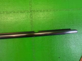 Молдинг стекла левый задний TOYOTA LAND CRUISER URJ202 1UR-FE 7574060080 4 ракурс