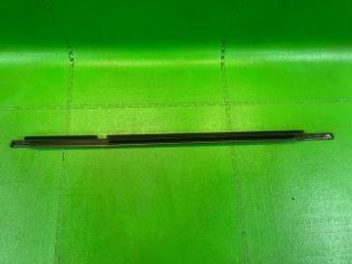 Молдинг стекла левый задний TOYOTA LAND CRUISER URJ202 1UR-FE 7574060080 5 ракурс
