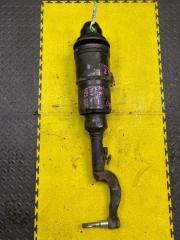 Стойка подвески передняя правая TOYOTA CROWN MAJESTA