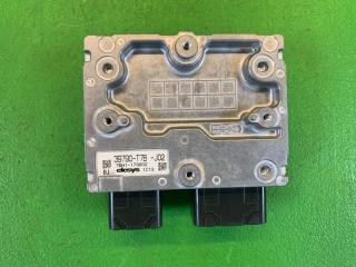 Блок управления рулевой рейкой HONDA VEZEL RU3 LEB 39790-T7B-J02, 7BH1-179802 3 ракурс
