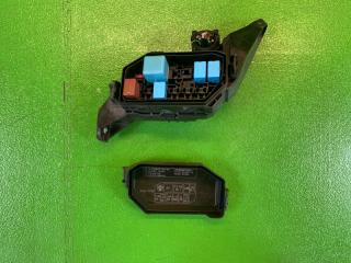 Блок предохранителей передний TOYOTA PRIUS ZVW50 2ZR-FXE 82666-47620 5 ракурс