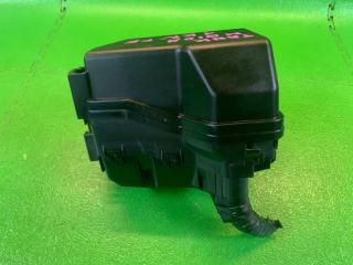 Блок предохранителей TOYOTA TANK M910A 1KR-FE 82661-81460, 82641-B2010-K 4 ракурс