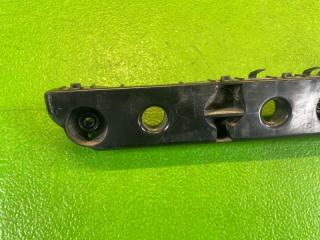 Крепление бампера правое заднее NISSAN SERENA GNC27 MR20-DD 852205TA0A 2 ракурс Крепление бампера правое заднее NISSAN SERENA GNC27 MR20-DD 852205TA0A 2 ракурс