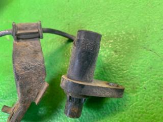 Датчик abs левый задний TOYOTA VOXY ZRR75 3ZR-FAE 8954628190 4 ракурс
