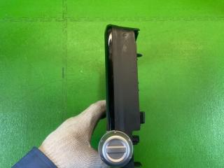 Рамка магнитофона SUZUKI XBEE MN71S K10C 73821-76RO 2 ракурс
