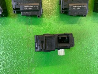 Сервопривод заслонок печки LS460 2017 USF46 1UR-FSE