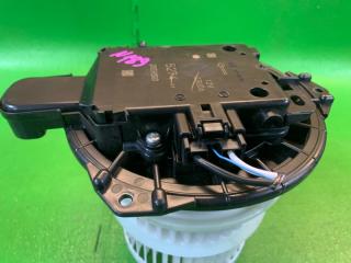 Мотор печки TOYOTA PRIUS PHV ZVW52 2ZR-FXE 87103-58070, 8710358070 2 ракурс Мотор печки TOYOTA PRIUS PHV ZVW52 2ZR-FXE 87103-58070, 8710358070 2 ракурс