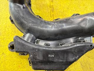 Патрубок воздушного фильтра NISSAN JUKE NF15 MR16-DDT 165543YM0B 3 ракурс