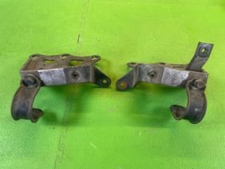 Крепление стабилизатора TOYOTA GRANVIA KCH16 1KZ-TE 48829-26140/48824-26200 3 ракурс