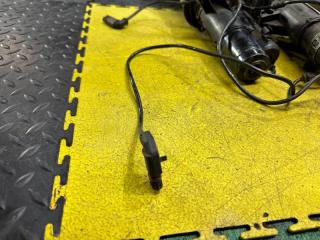 Стойка подвески S500 W221 M273E55 Стойка подвески S500 W221 M273E55
