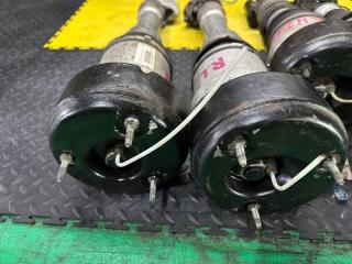 Стойка подвески S500 W221 M273E55 Стойка подвески S500 W221 M273E55